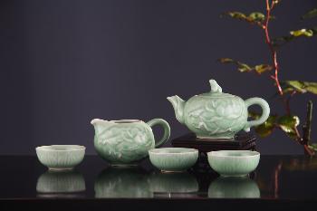 荷花青釉茶具