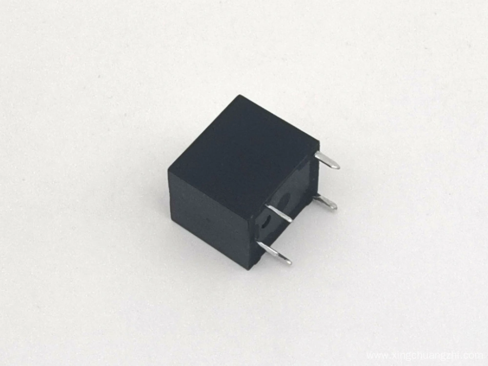 new Magnetic hold relay Intelligent socket relay
